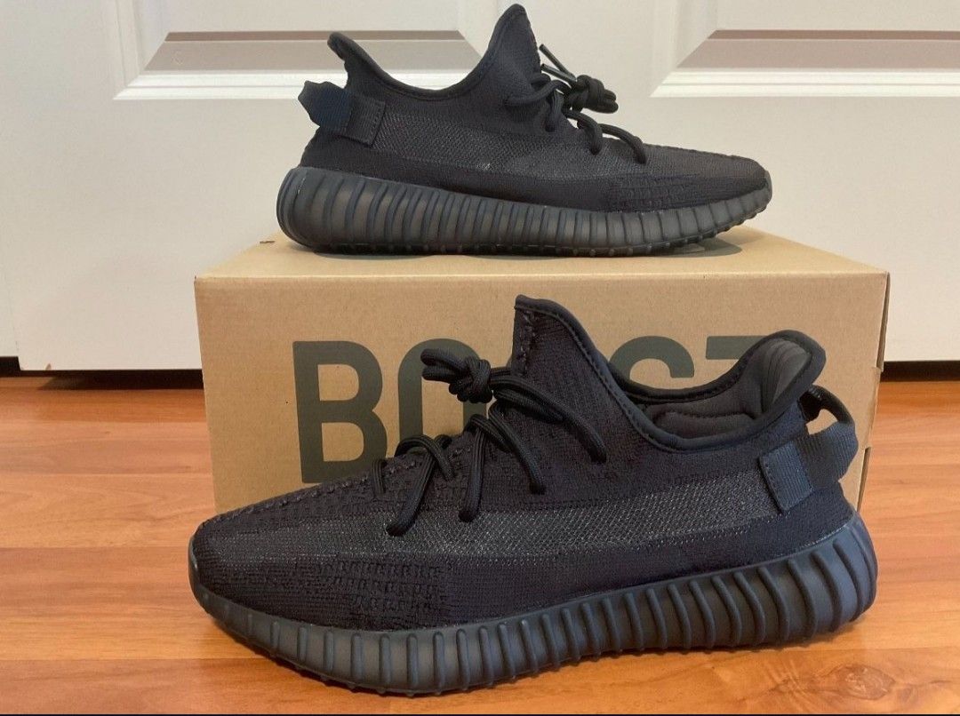 Yeezy 350 Onyx V2