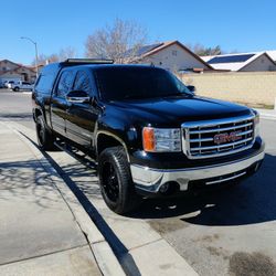 2011 GMC Sierra 5.3 SLE 51,000   Excellent  Inside And Out DVD Backup Camera, 20 " Rims Off-road Tires Chrome And Accessories Well Worth 🤑💰🤑💰🤑💰