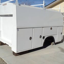 JUST SOLD ## -61% ## "ROYAL" VAN CUTAWAY WALK-IN ENCLOSED UTILITY BODY auto parts accessories