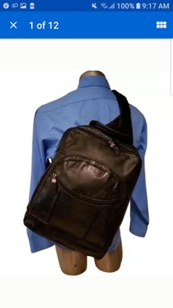 WILSON LEATHER M JULIAN CROSS BODY MESSENGER PADDED LAPTOP BAG  DISTRESSED * IT WILL EASILY FIT A LAPTOP 16 INCH IN LENGT