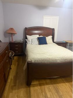 Pending pickup; Free queen size, bed frame and rails .