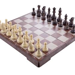 Brand new in box chess set magnetic board and pieces