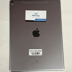iPad Pro 12.9,  2nd Gen! On Sale 🔥