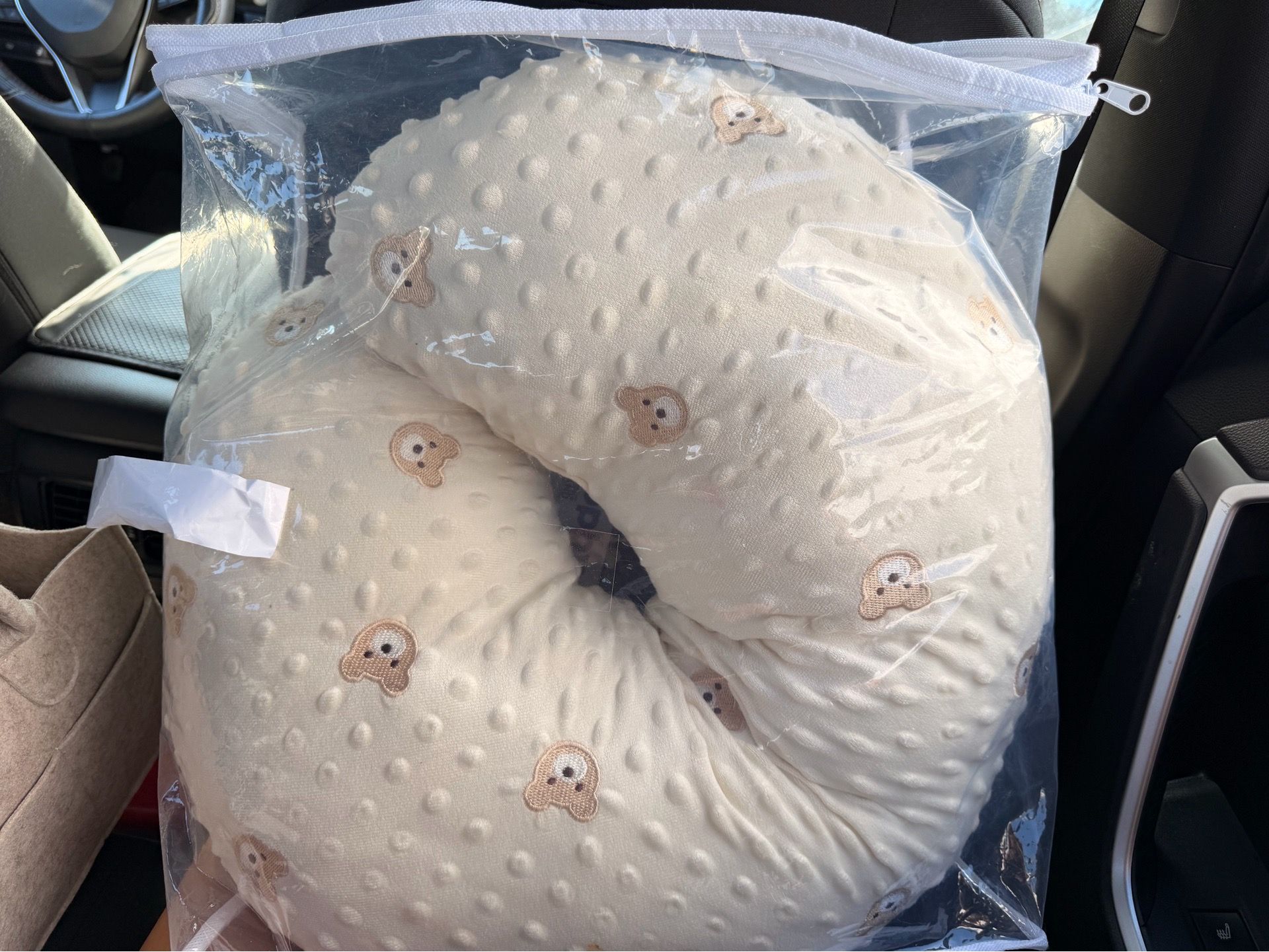 Nursing pillow