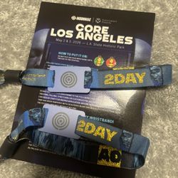 2 Core La Bracelet 