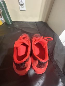 NIKE KD 8 (Kids 6.5 Y