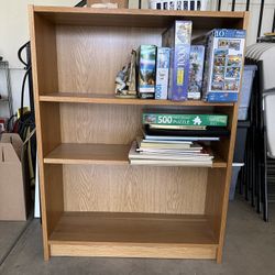 Book Shelf With 2 Adjustable Shelves 