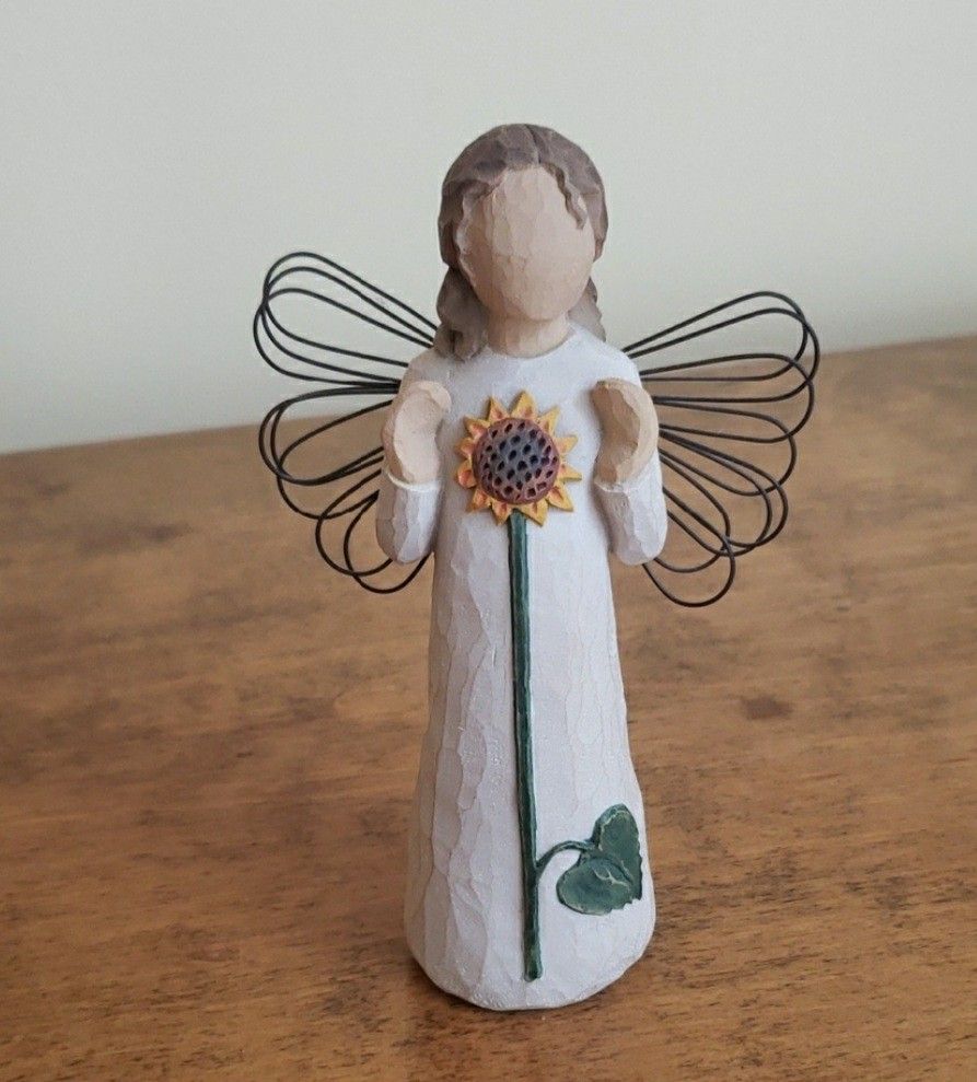 Willow Tree - Angel Of Summer with Sunflower Accent