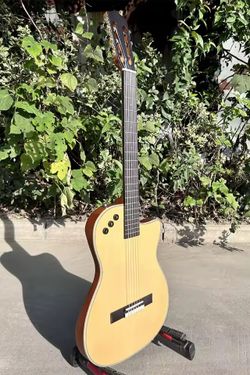 NYLON STRING SILENT GUITAR