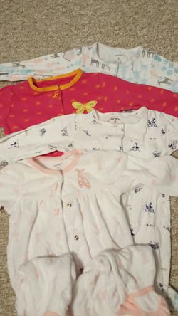 Lot of 4 carter's footed pjs size 9m
