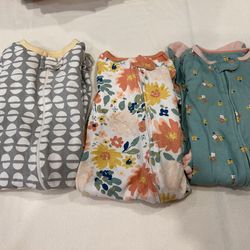 3 cloud island zip up onesie 6-9 month