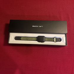 Apple Watch Series 2 Nike+ Edition GPS, 42mm, Space Gray Black