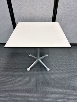 Square Table by Steelcase 