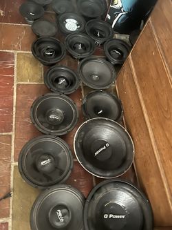 Read the description it got all the prices for the speakers