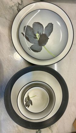 Noritake  Colorwave Graphite Dining sets