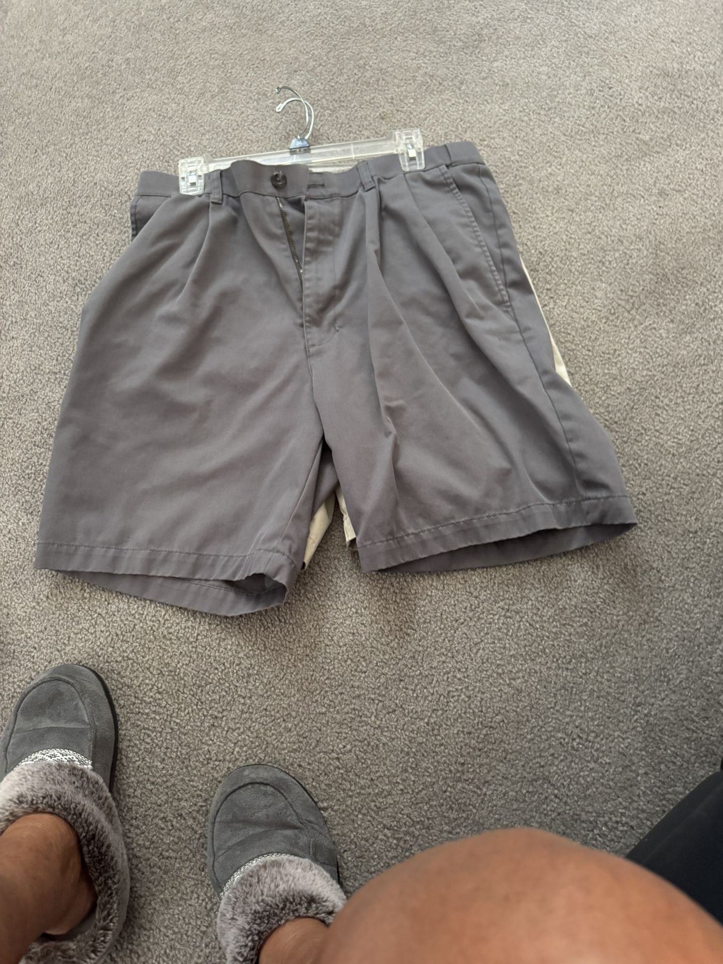 Tan And Gray Men’s Golf Shorts Size 34