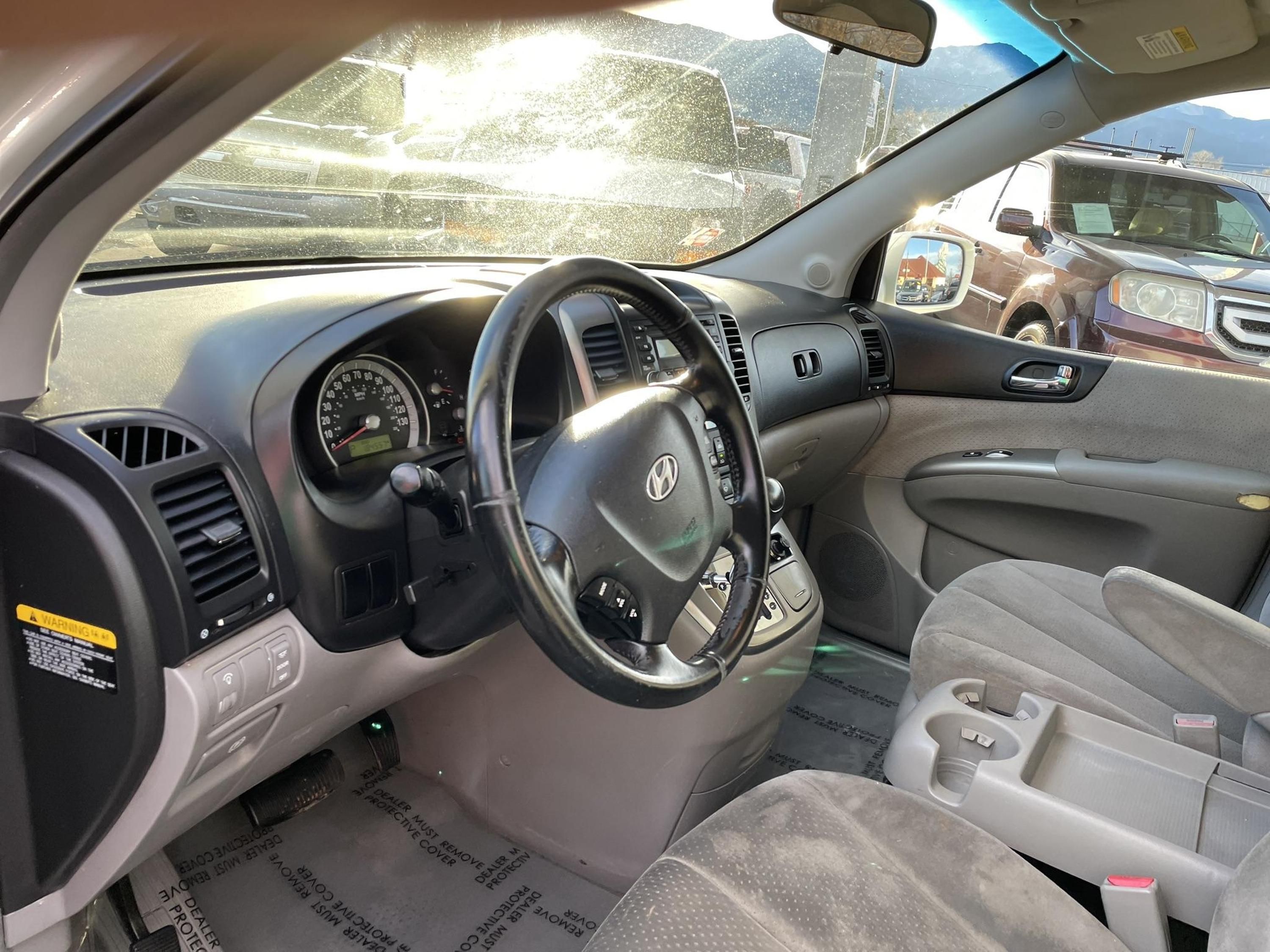 2007 Hyundai Entourage