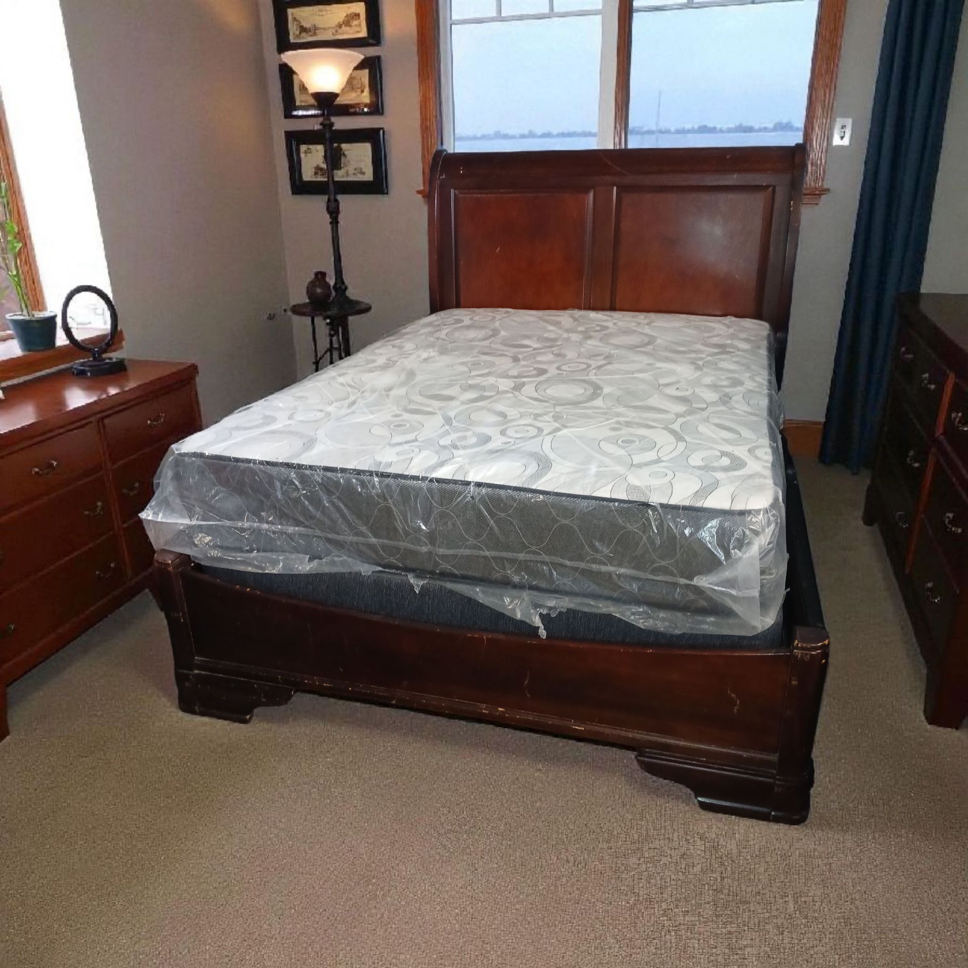 Queen Bed Frame! Delivery Available!