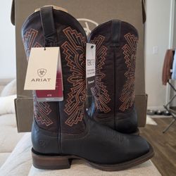 New Ariat Boots Size 8.5D