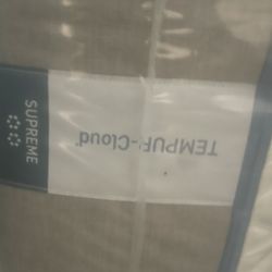 King Tempur-Pedic Cloud Supreme, Medium Firm-or-King Tempur-Pedic Contour Elite Firm mattress