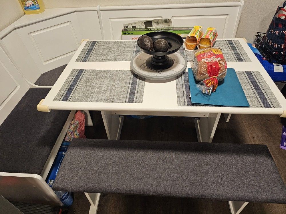 Sectional Dinning Table
