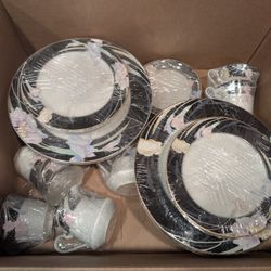 Mikasa Charisma 31 Piece China Set