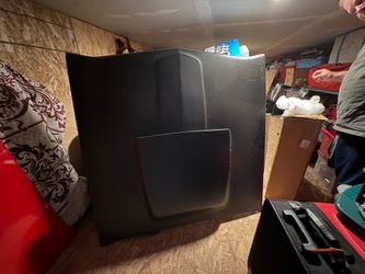 Roadrunner/GTX fiberglass hood 68, 69, 70 MOPAR