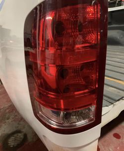 GMC Sierra taillights 07-14