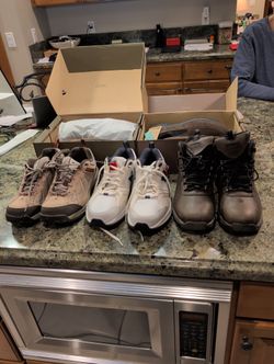 Mens Shoes 10 1/2 New