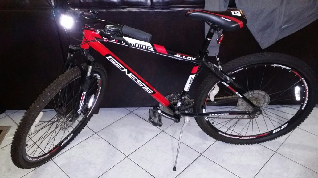 29" Genesis, Two-Nine, Mountain Bike, Front Suspension, Red/Black