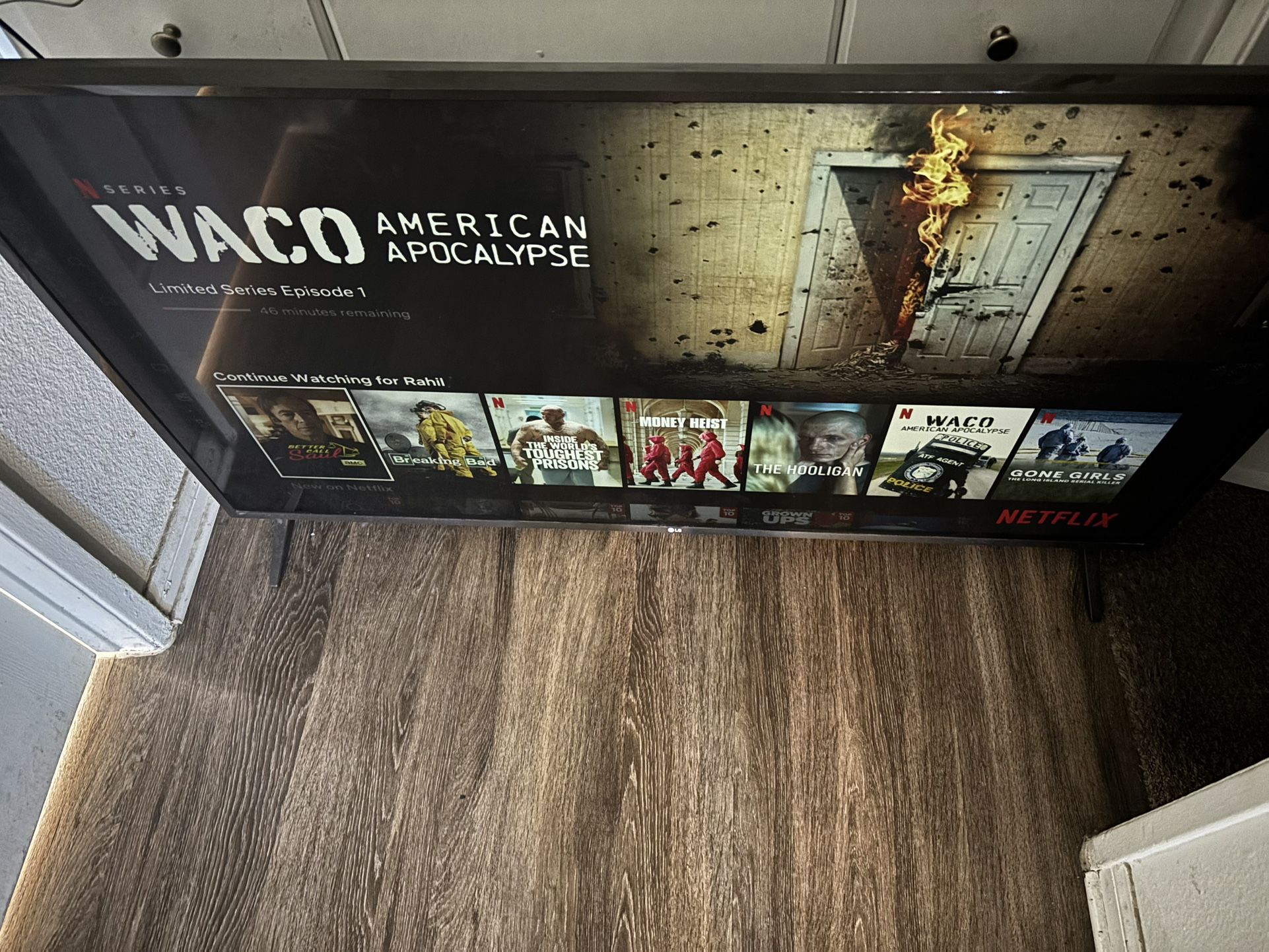LG 60” 4K UHD Smart TV (Model 60UJ6050-UA) – Needs Backlight Fix 