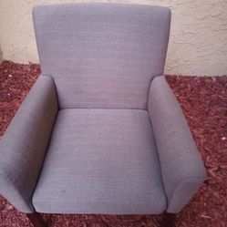 RECEPTOR & WAITING ROOM CHAIR IN CHAIRS.