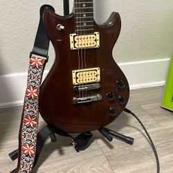 Westbury Standard Guitar W/Case