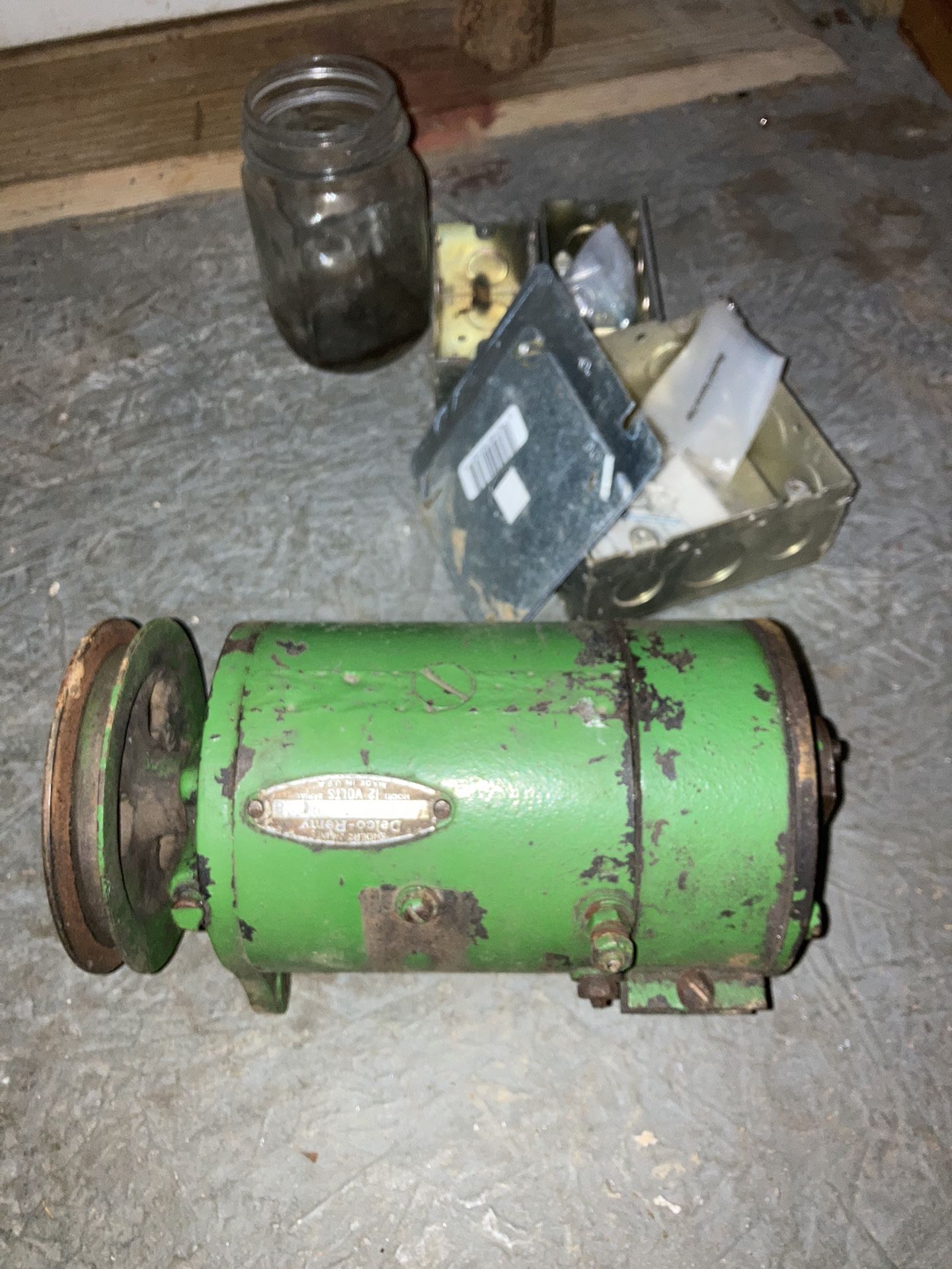 12 V Alternator