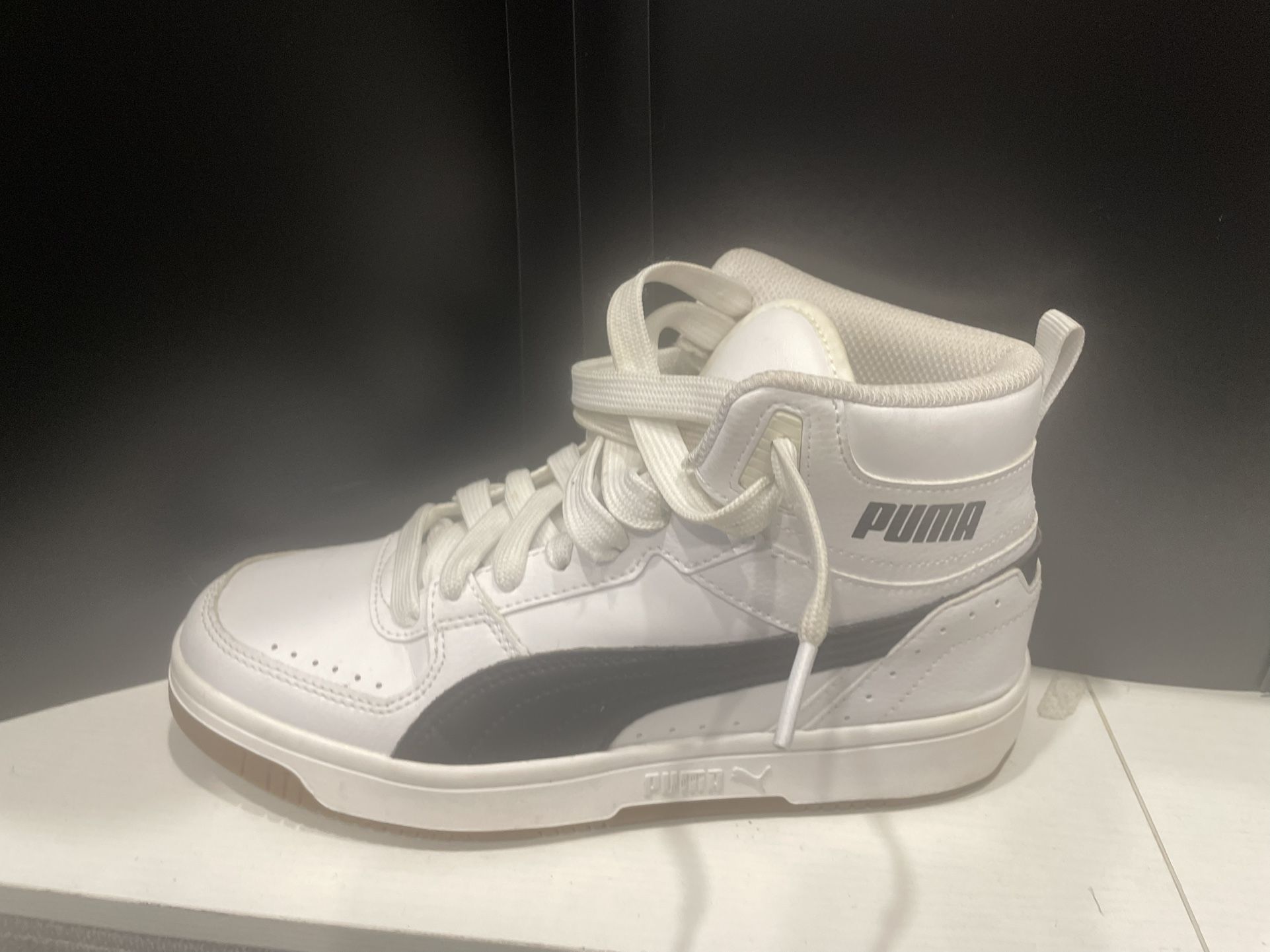 Puma Rebound Joy Midtop Sneakers Sz 5C