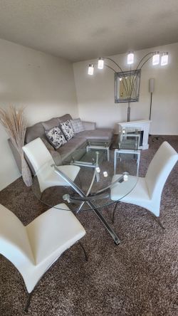 Vendo juego de Sala, comedor, lámpara de Sala y chimenea