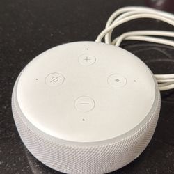 Amazon Echo Dot 3rd Gen white