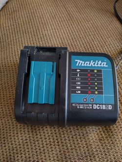 Makita Charger