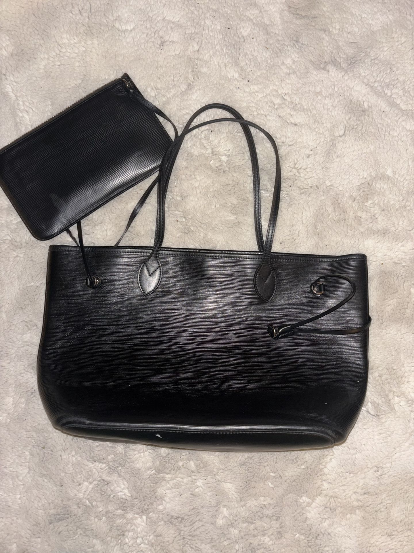 Black Neverfull Louis Vuitton Bag