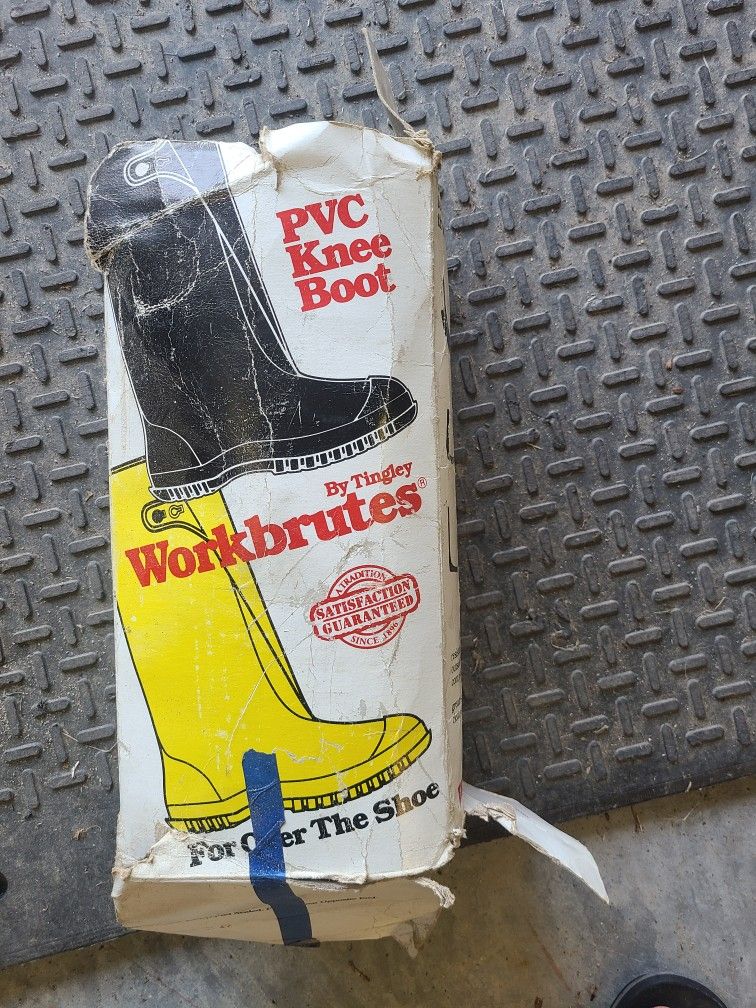 2 pair of rubber over boots one says size 17