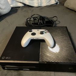 Xbox One Console And Controller