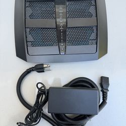 Netgear Nighthawk X6 AC3200 Tri-Band Wi Fi Router R8000