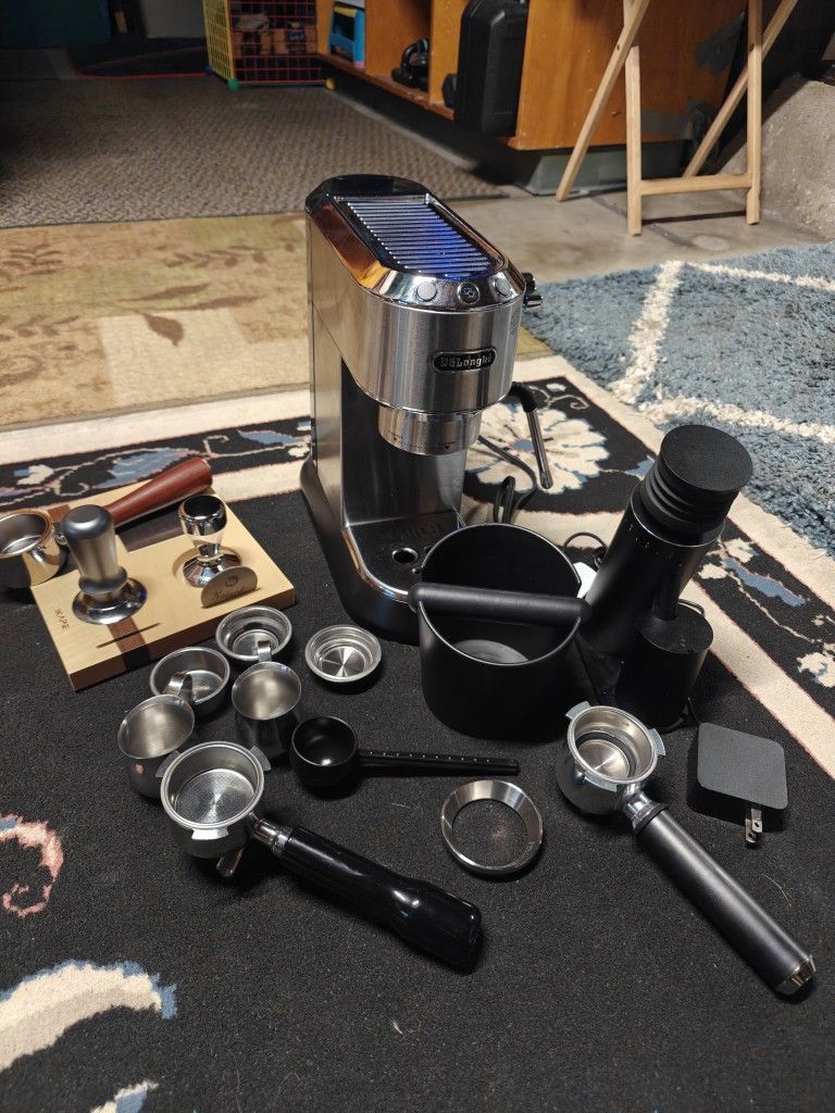 De'Longhi EC885M Espresso Cappuccino Portafitter Knock Coffee Grinder Tamper Lot