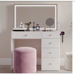New Makeup Vanity 
