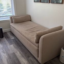 Pottery Barn Queen Size Daybed  