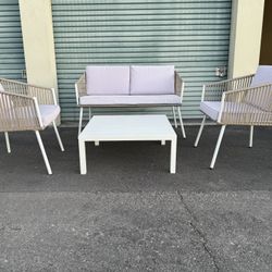 Patio Outdoor Furniture Loveseat , 2 Chairs With Cushions and Coffee table 