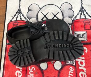 Balenciaga derby steroid size 12