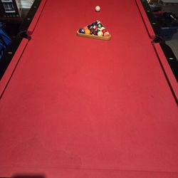 United Billiards 8ft Pool Table
