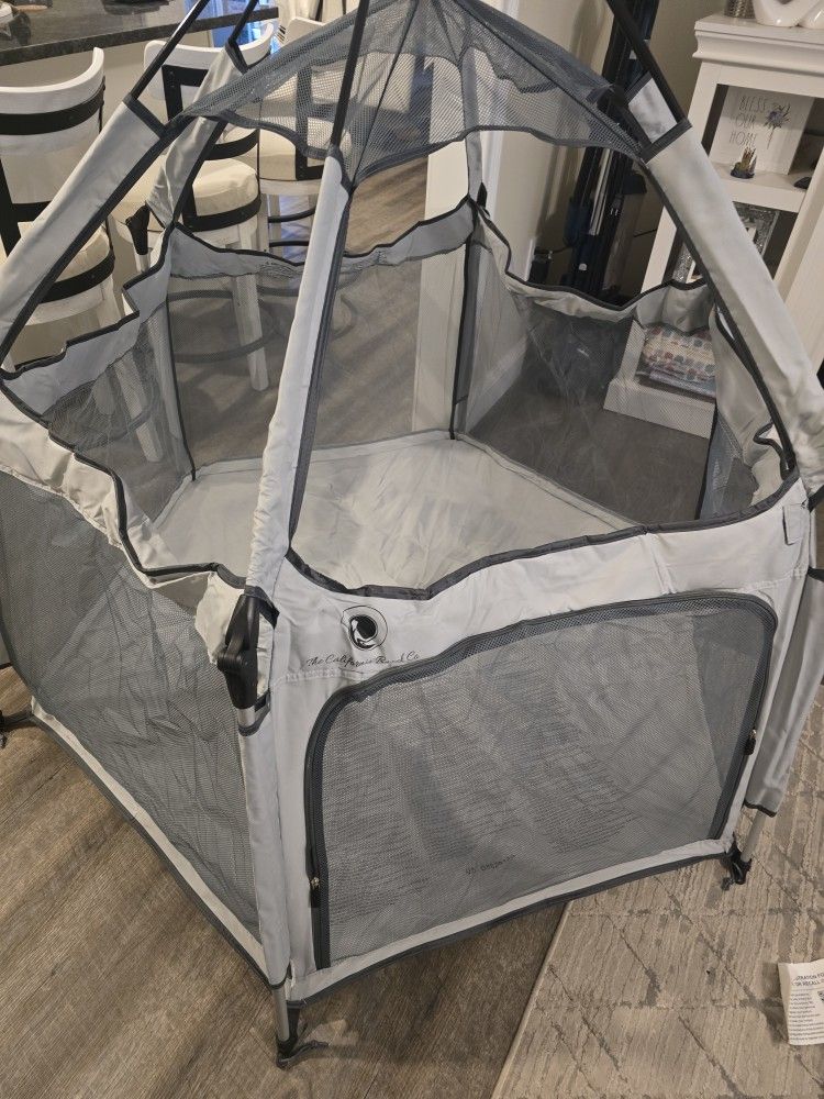 Pop N Go Playpen