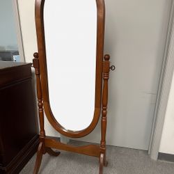 Vintage Full-Length Oval Standing Mirror – Solid Wood Frame